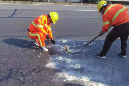 景谷公路下沉注浆加固